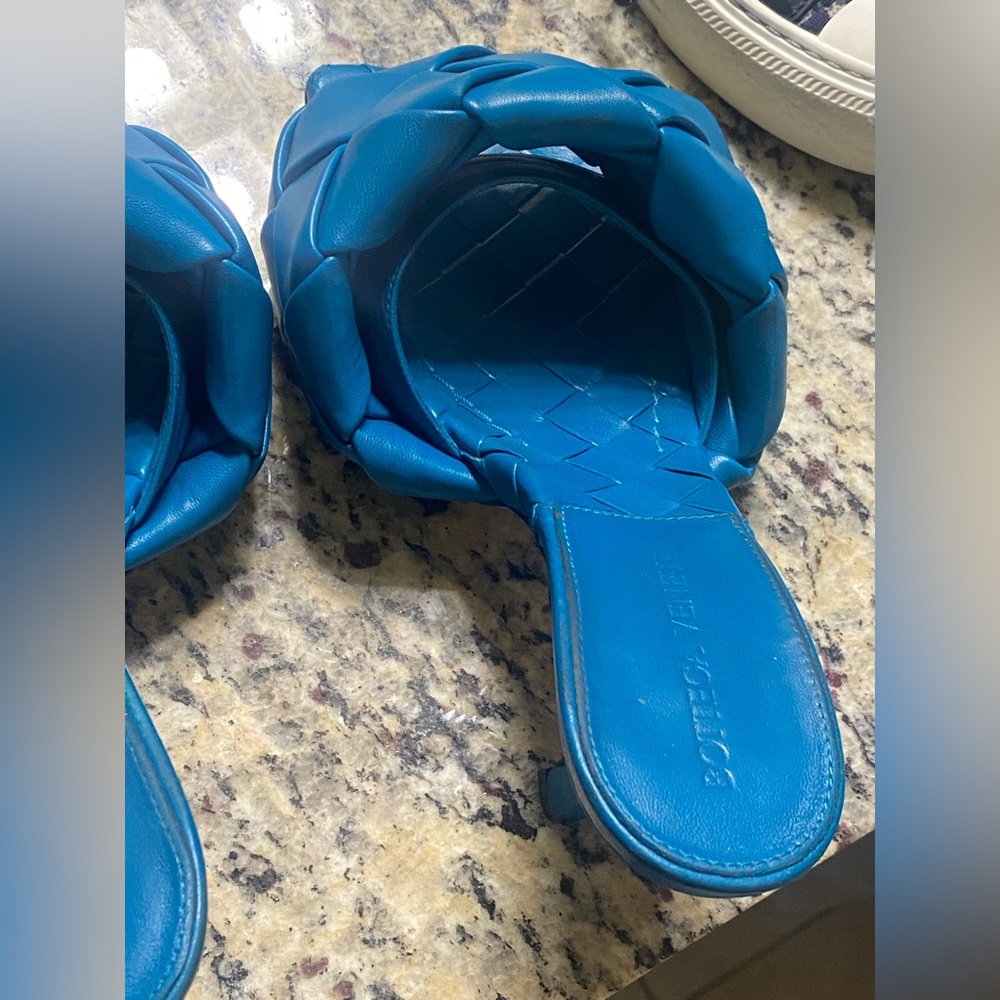 Bottega lido leather mules,  are a size 38=size 8 they are in great condition